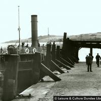 Tay Ferry at Craig Pier, Dundee